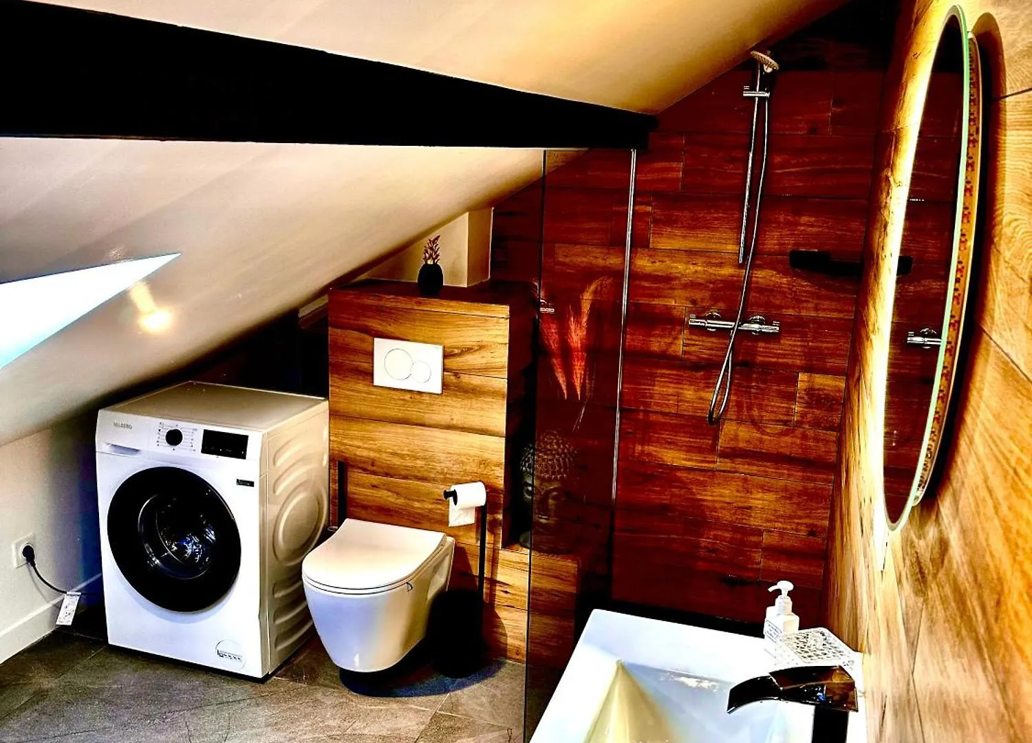 Annecy Calme Proche Centre Parking Gratuit Apartment