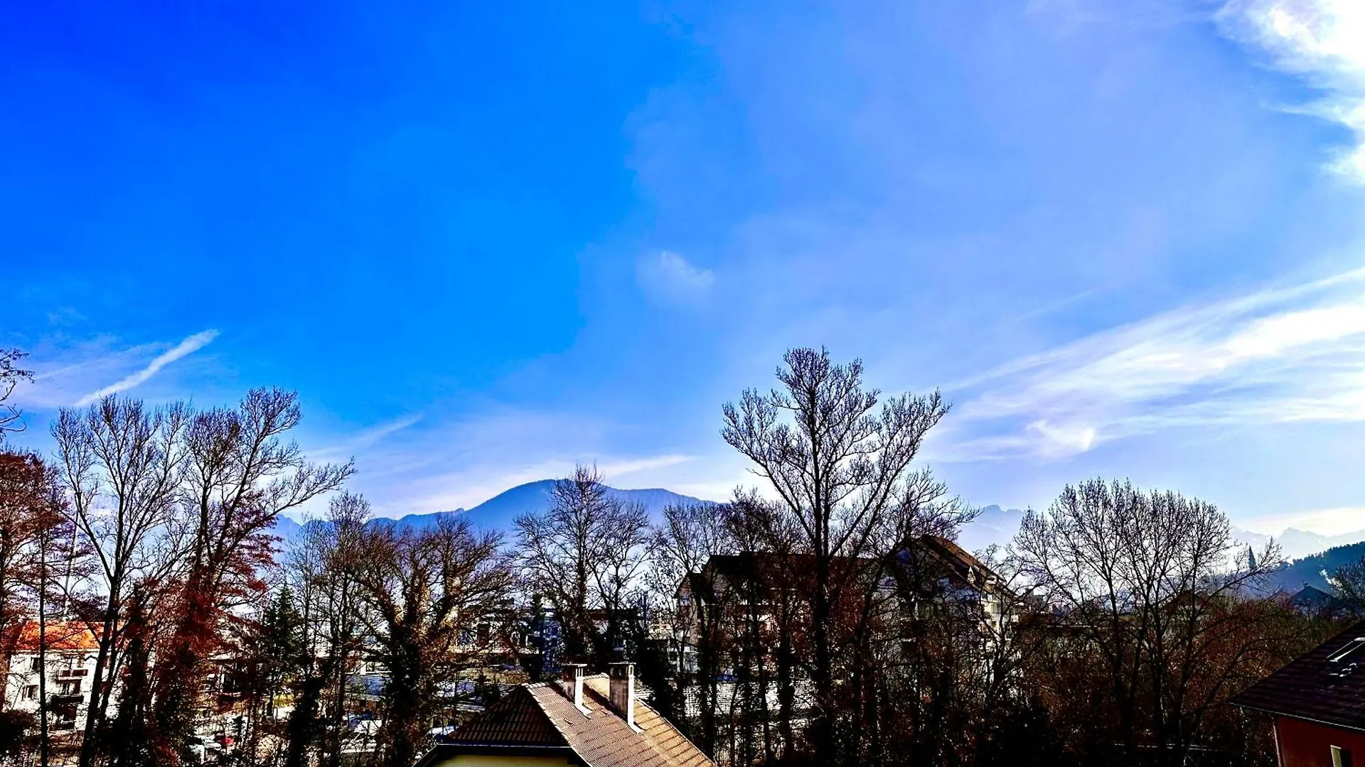 Annecy Calme Proche Centre Parking Gratuit Apartment France