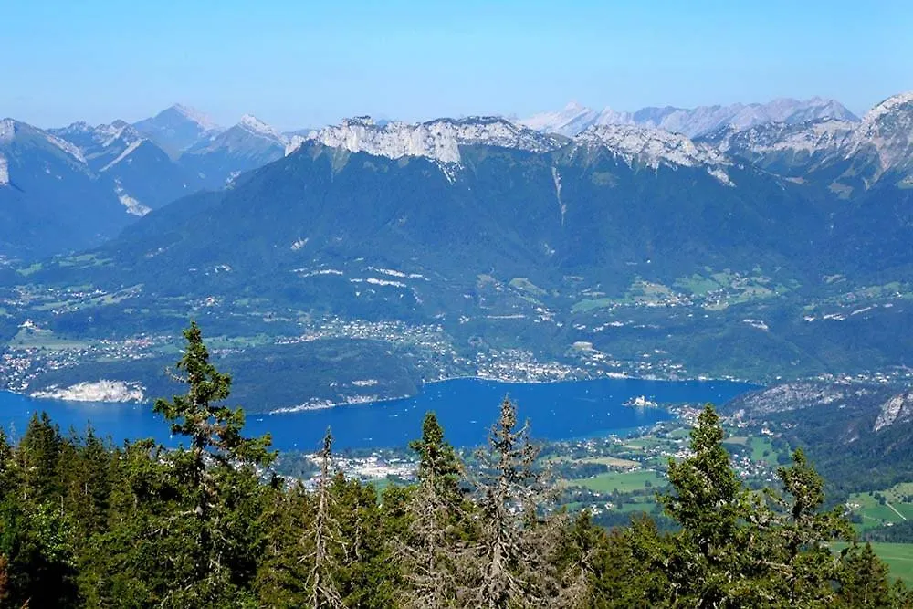 Annecy Calme Proche Centre Parking Gratuit Apartment
