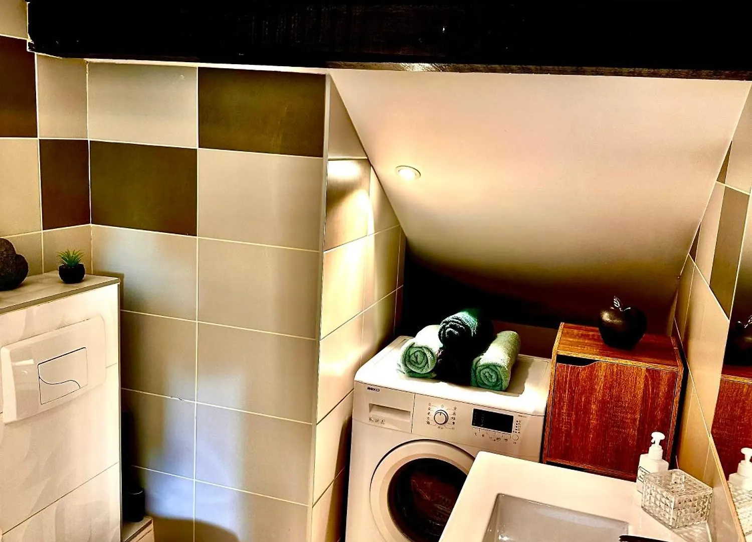 Annecy Calme Proche Centre Parking Gratuit Apartment
